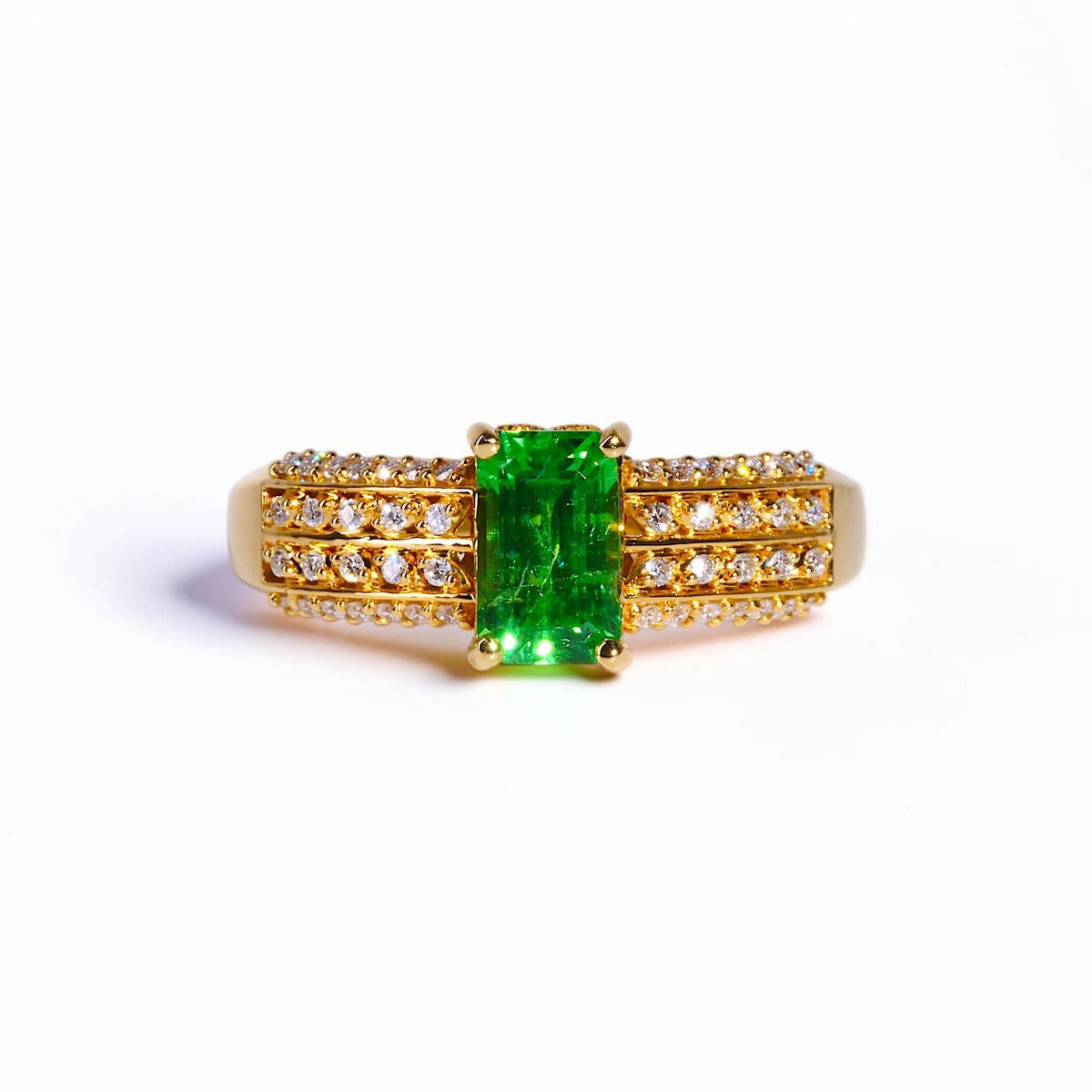 David Harry Jewels 1.18ct Tsavorite Garnet and Diamond Ring in 18ct Yellow Gold