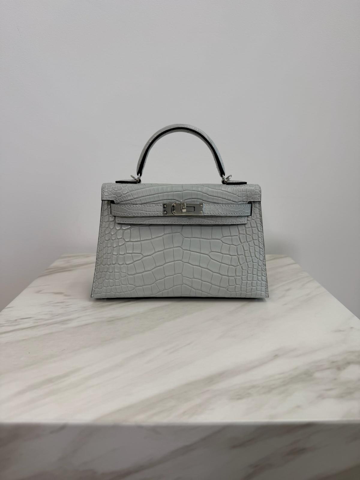 Mini Kelly Gris Neve Matte Alligator Palladium Hardware