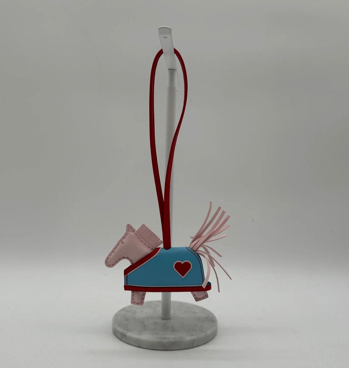 Hermès Rodeo Robeo Cœur Charm PM darling rose/ radiant red/ celestial/ darling rose