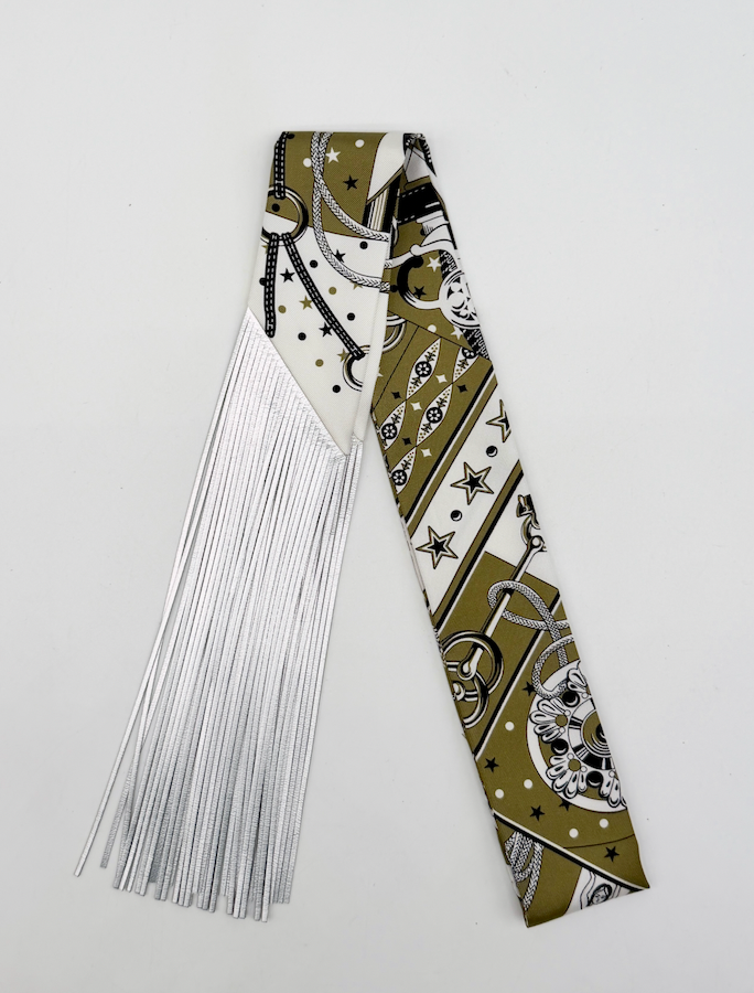 Hermès Bandana Leather Fringes Twilly Kaki / Blanc / Noir