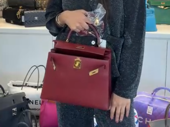 HERMES KELLY 28 BOX CARF ROUGE H ○W 90306287