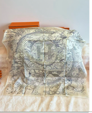 Hermes Scarf IB19