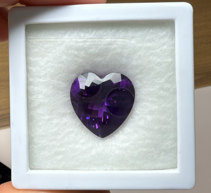 18.81 Carats Natural Purple Amethyst MS 9040