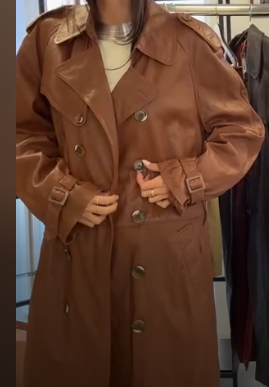 Tan Brown Leather Trench Coat Size Medium ANC1723