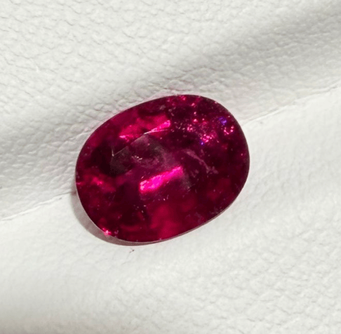Luxury Promise 1.66ct Pinkish-red Rubellite tourmaline (from Mozambique) DXBCS4351