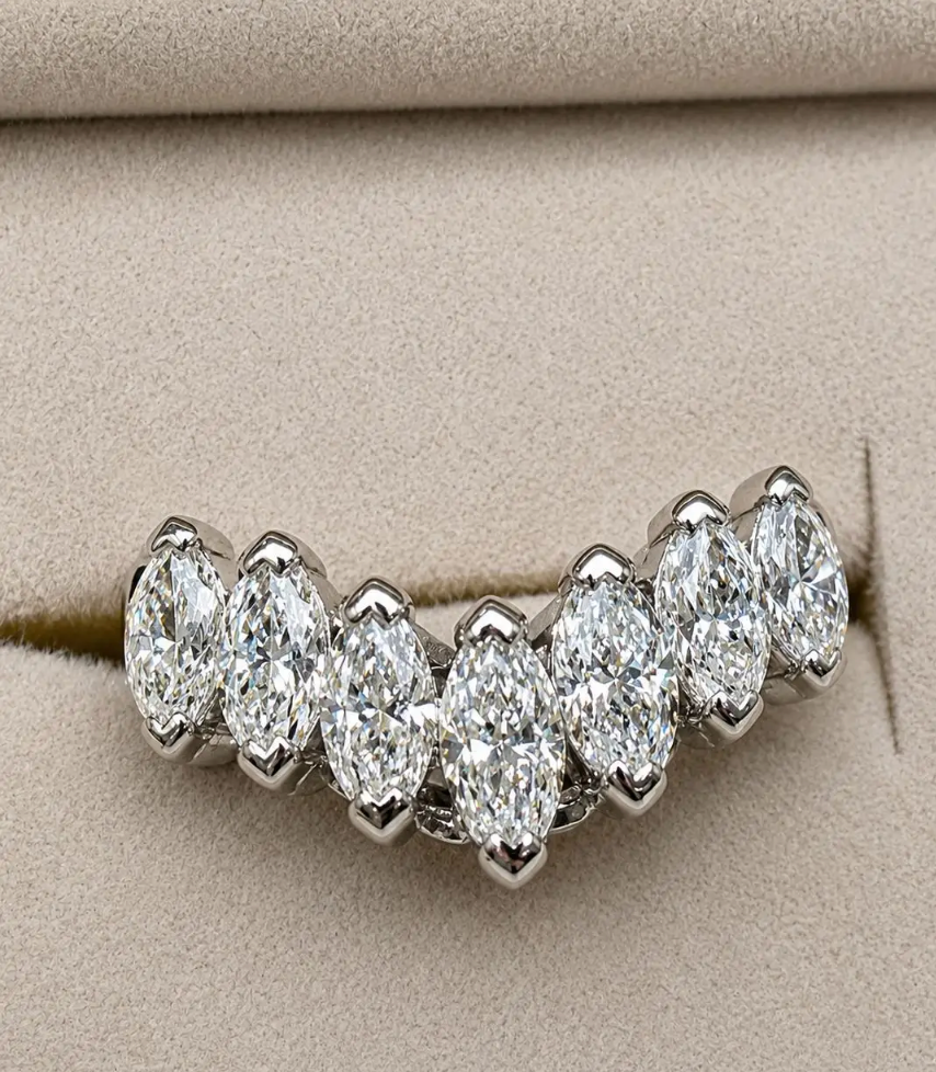 V-shaped Marquise Diamond V-Ring in Pt900 / D 1.5ct 7059 JJC0797