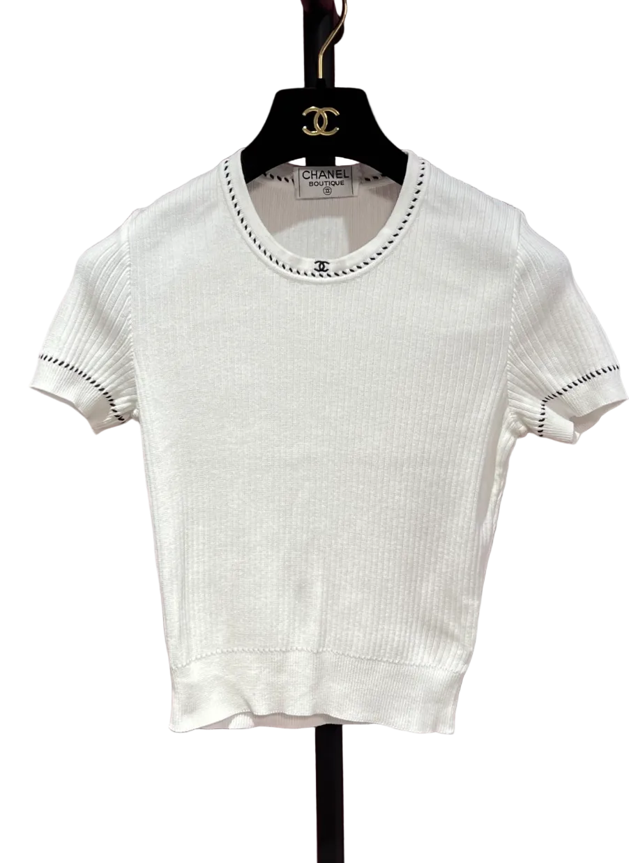 CHANEL 96 WHITE T SHIRT FT102070