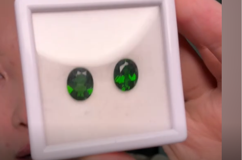 4.00ct Chrome Diopside Oval PAIR DXBCD1820
