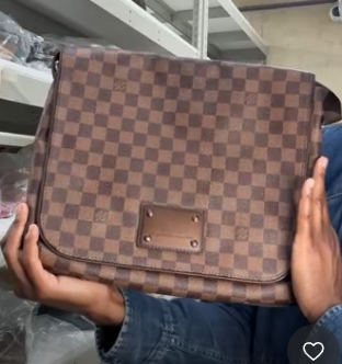 Louis Vuitton Damier Ebene Brooklyn Messenger Bag C357768 C357768