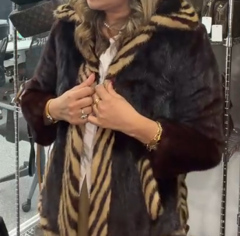 Fur Coat Model 16 9926062400118