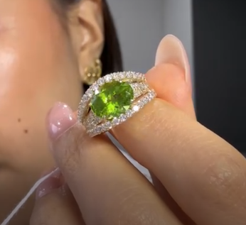 K18 3.02ct Peridot Ring J0630TSW9V