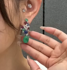 K18WG Minor INT. GREEN Emerald EARRING CX8953