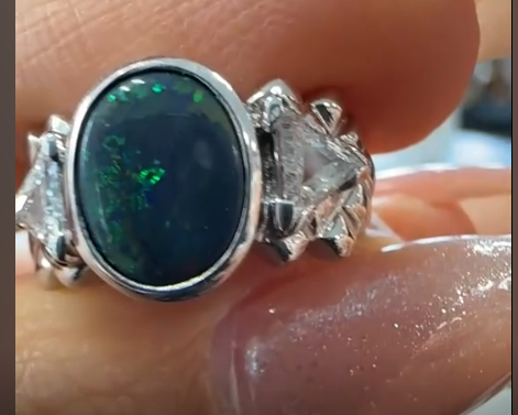 PT900 Black Opal Ring BKO 1.46 DA 0.36 6.0g GRJ 25-56246-0