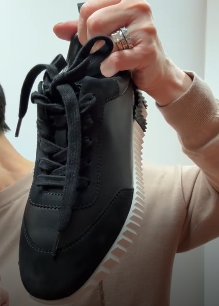 63. Hermes Bouncing Sneaker In Leather/Suede Black - 35