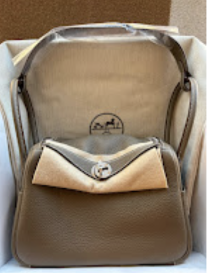 Hermes Lindy 26 (c) Etoupe PHW K TC ALTC1032