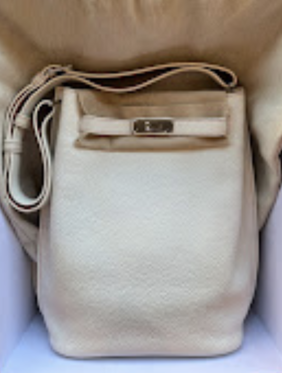 Hermes So Kelly 22 Blanc/Crevette PHW Square Q Togo ALTC1142