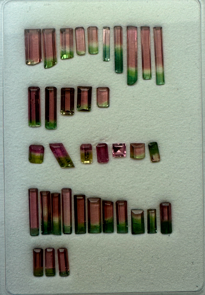 17.8CT LOT BICOLOR TOURMALINE SET DXBCS6219