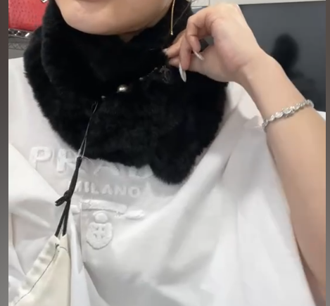 CHANEL Rabbit Fur Black Rabbit Fur Scarf B0914R7UJV
