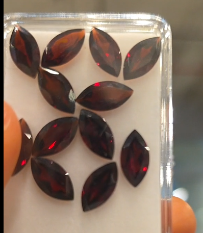26.4crt Garnet 6X12mm Marquee Faceted (12 Pcs Box) GR6X12MQCT