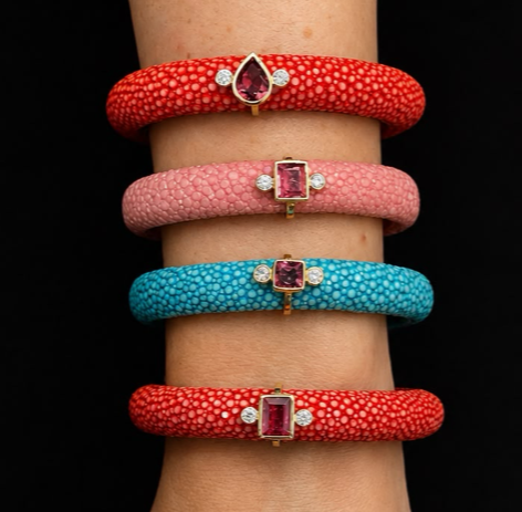 PUL COURO ARRAIA CENTRO TURMALINAS DIVERSAS - ouro18k BRACELET DXBCS6281