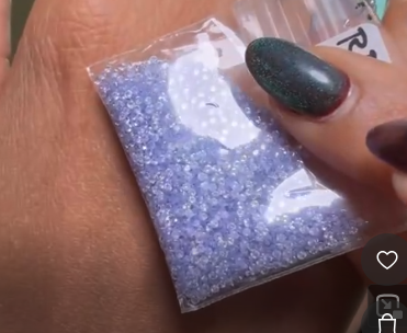 5.00ct Tanzanite Melee Sugar Box 1.25mm THAIC1244
