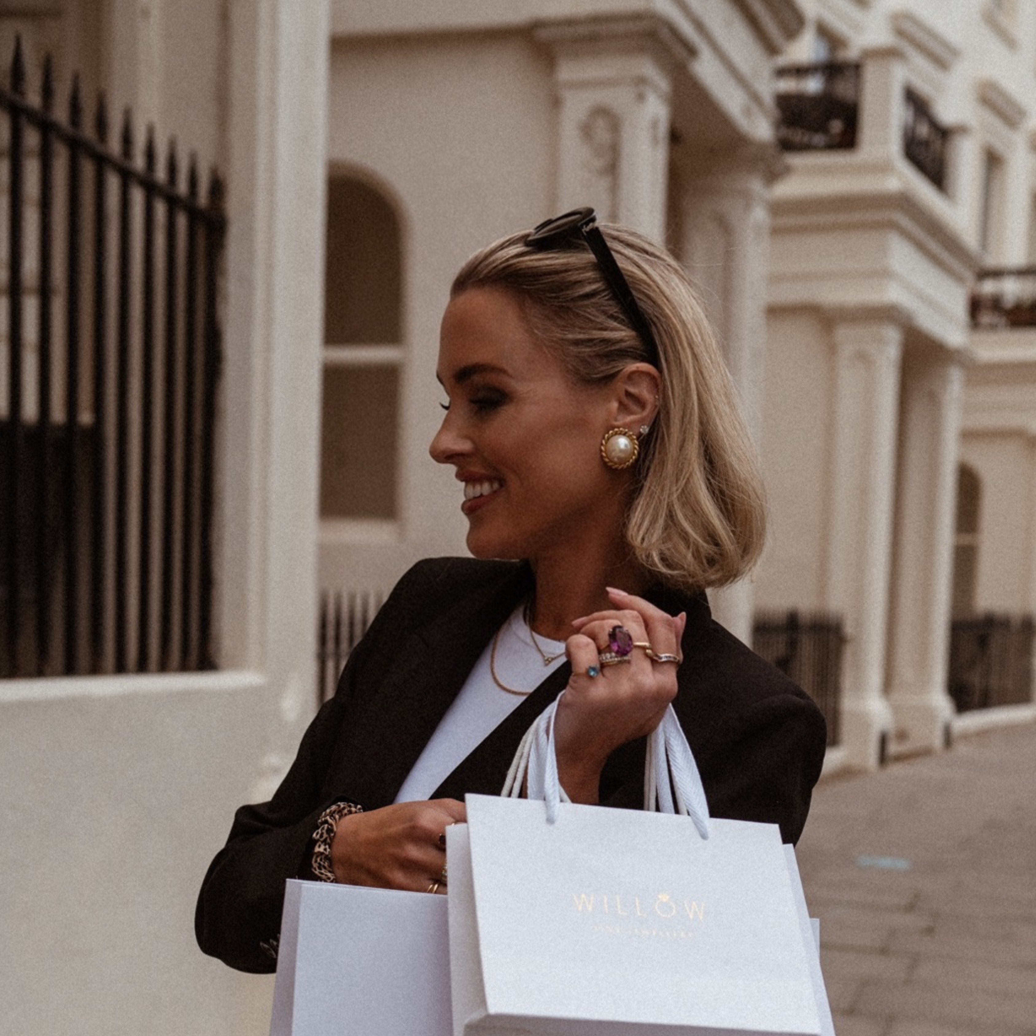 9ct Gold Vintage Oval Cut Amethyst Ring