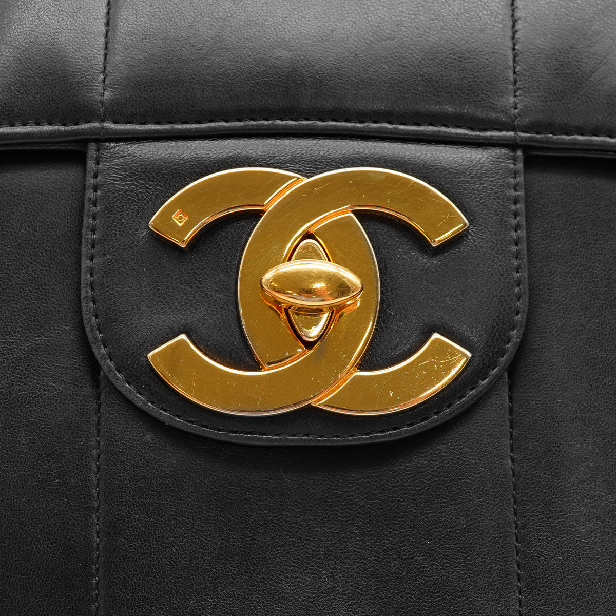 VINTAGE CHANEL MADEMOISELLE CHAIN SHOULDER BAG BLACK LAMB SKIN GOLD HARDWARE 90335601