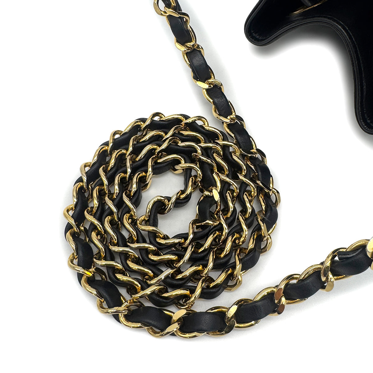 VINTAGE CHANEL BICOLORE DRAWSTRING CHAIN SHOULDER BAG BLACK LAMB SKIN GOLD HARDWARE 90319931
