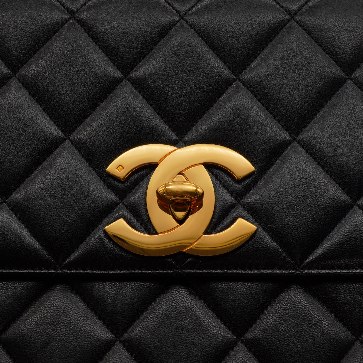 VINTAGE CHANEL BIC COCO CHAIN SHOULDER BAG BLACK LAMB SKIN GOLD HARDWARE 90345065