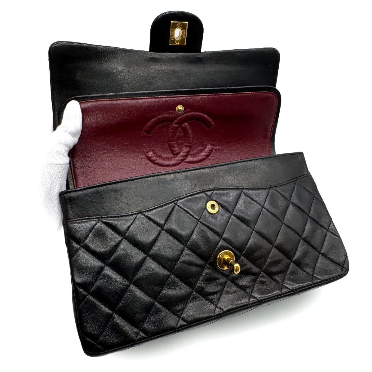 VINTAGE CHANEL CLASSIC FLAP MEDIUM CHAIN SHOULDER BAG BLACK LAMB SKIN GOLD HARDWARE 90329229