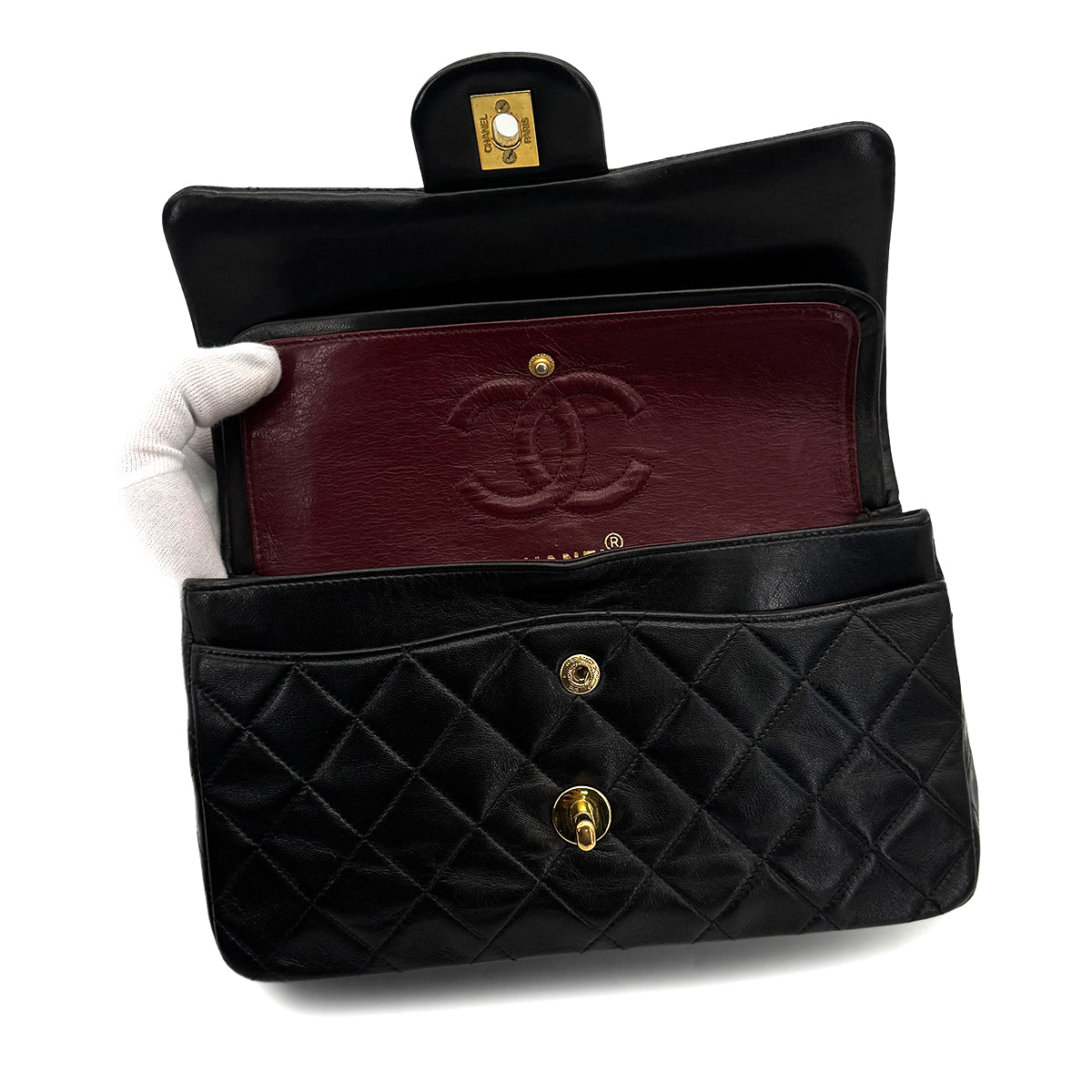 VINTAGE CHANEL CLASSIC FLAP SMALL CHAIN SHOULDER BAG BLACK LAMB SKIN GOLD HARDWARE 90319585