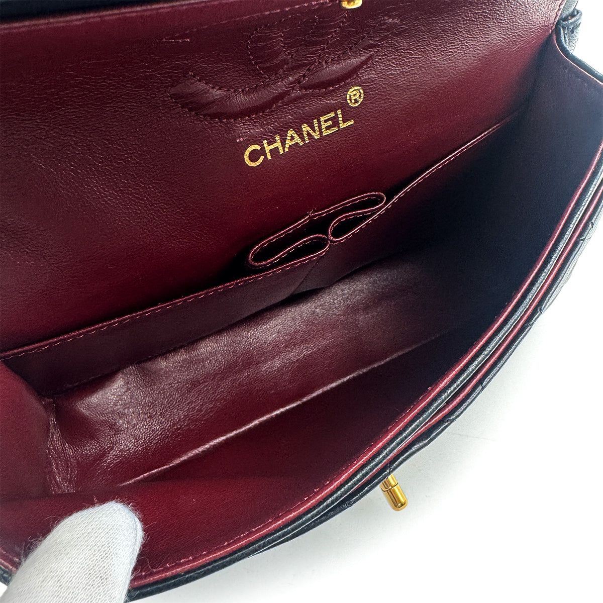 VINTAGE CHANEL CLASSIC FLAP SMALL CHAIN SHOULDER BAG BLACK LAMB SKIN GOLD HARDWARE 90326208