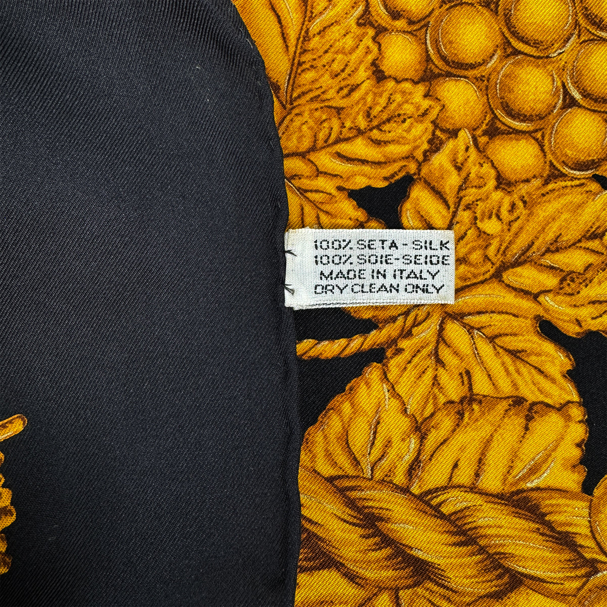 VINTAGE CHANEL COCOMARK GRAPES ROPE PATTERN SCARF BLACK GOLD SILK 90324629