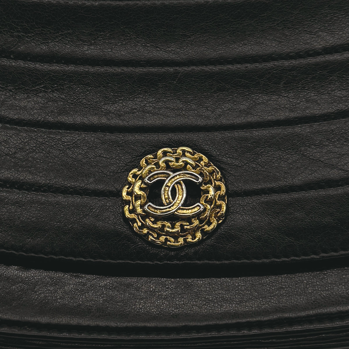 VINTAGE CHANEL COCOMARK WAVE STITCH CHAIN SHOULDER BAG BLACK LAMB SKIN GOLD HARDWARE 90315870