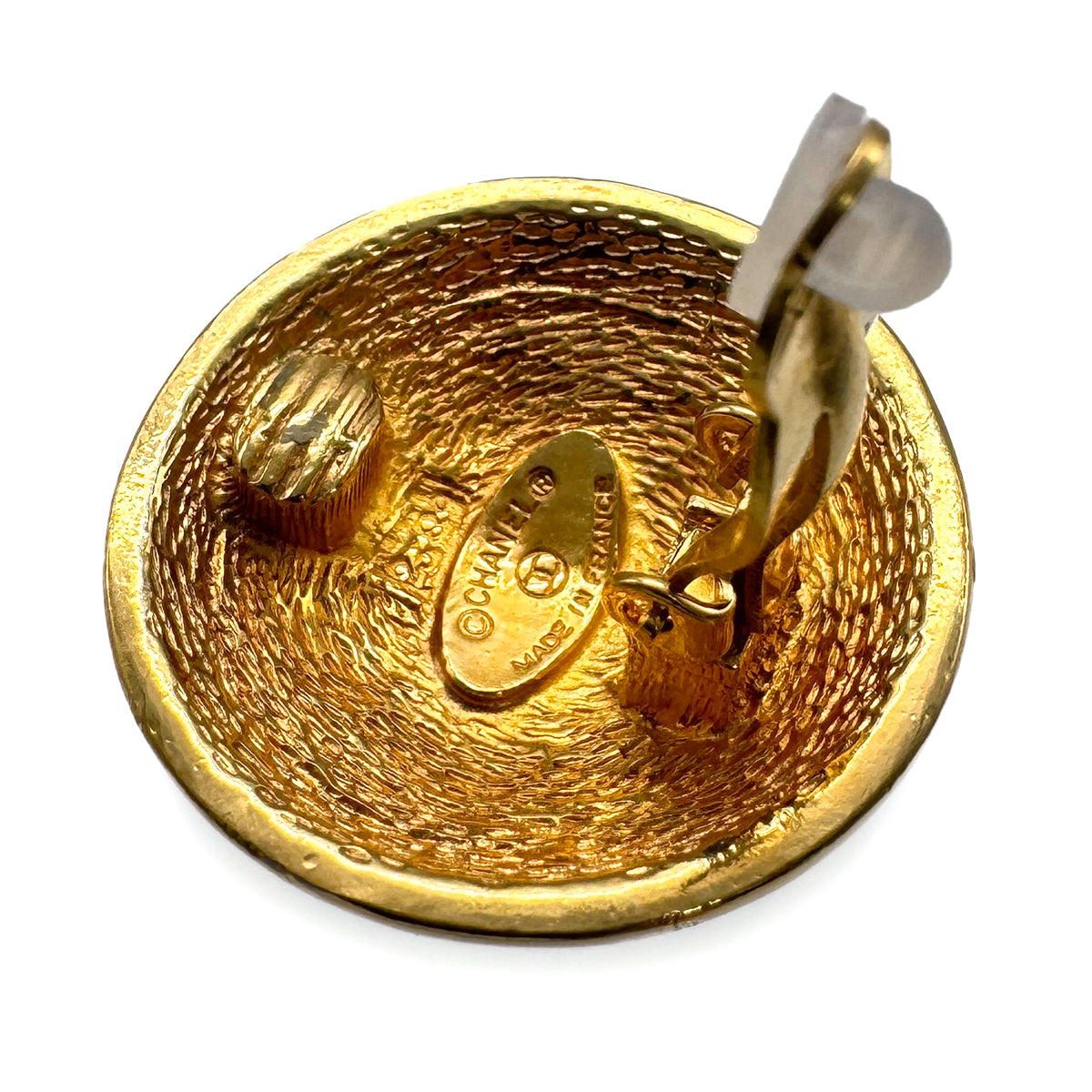 VINTAGE CHANEL EARRINGS COCOMARK ROUND MATELASSE ACCESSORY 90326863