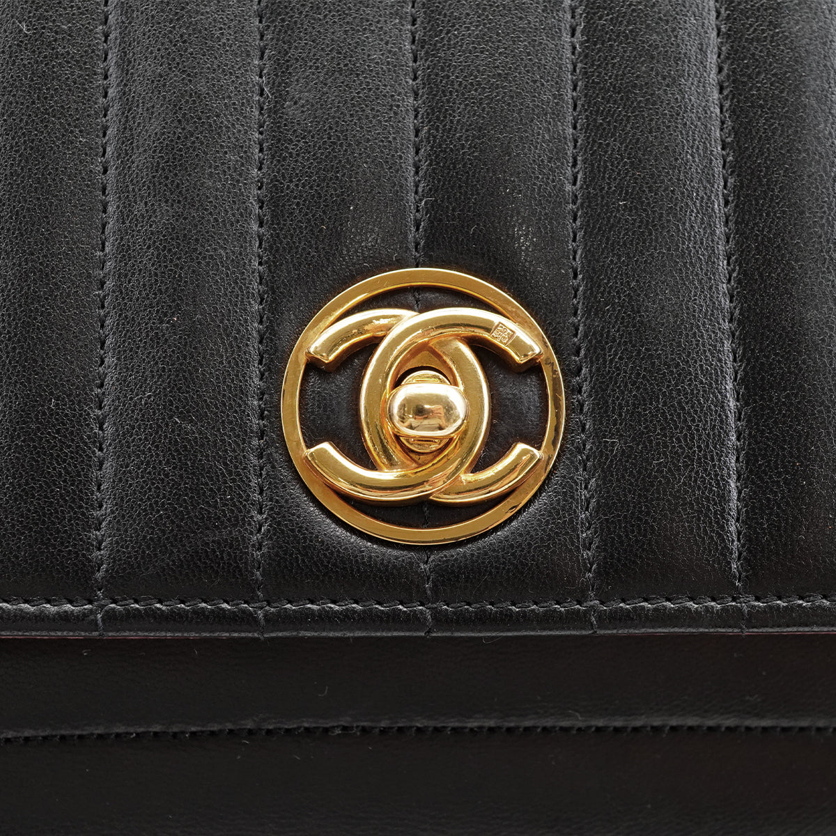 VINTAGE CHANEL MADEMOISELLE CHAIN SHOULDER BAG BLACK LAMB SKIN GOLD HARDWARE 90326606