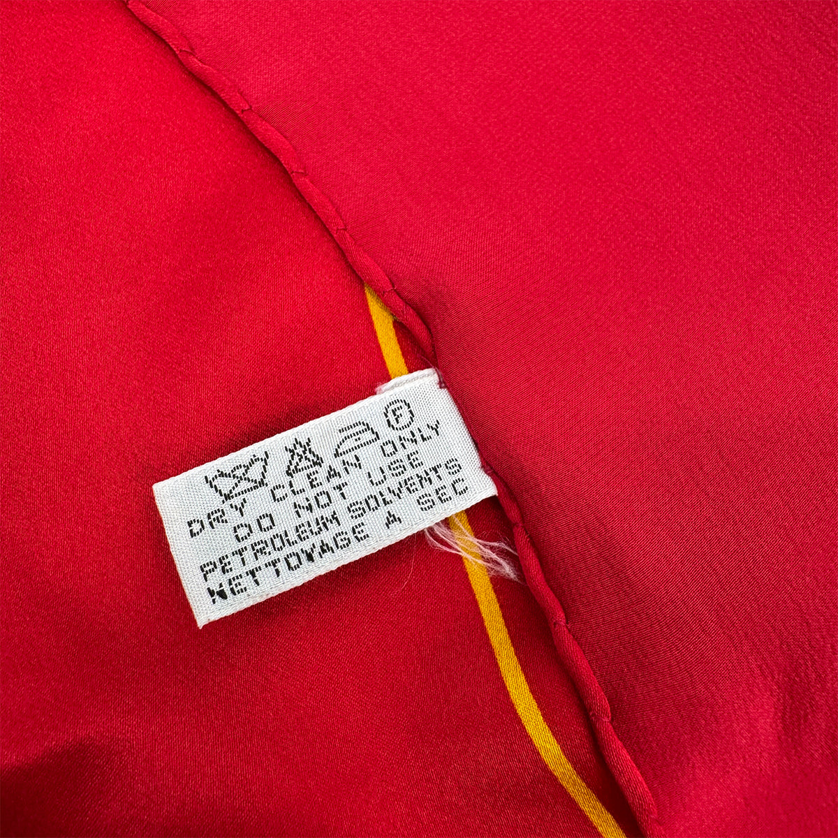 VINTAGE CHANEL MADEMOISELLE MATELASSE PATTERN SCARF RED SILK 90322143