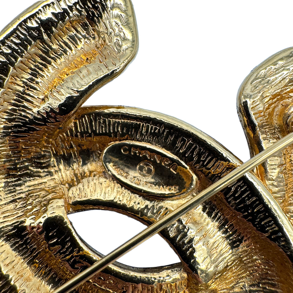 VINTAGE CHANEL MATELASSE COCOMARK BROOCH GOLD ACCESSORY 90318637