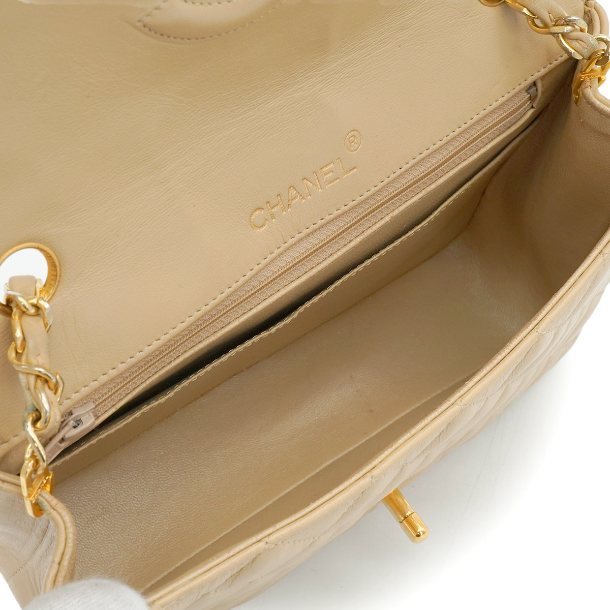 VINTAGE CHANEL MATELASSE HALF MOON CHAIN SHOULDER BAG BEIGE LAMB SKIN 90340157
