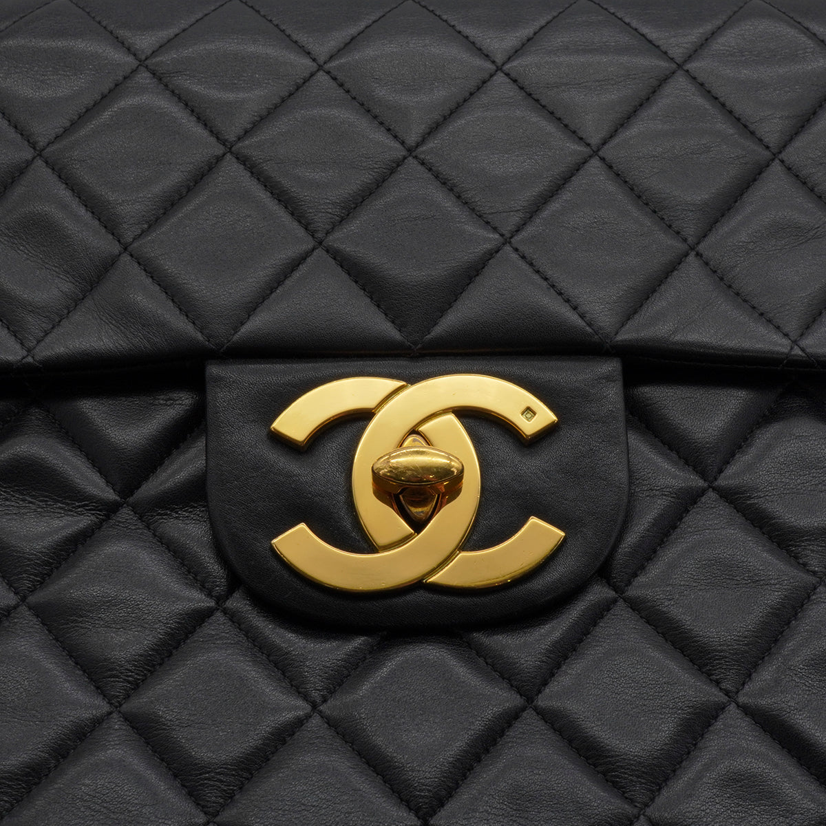 VINTAGE CHANEL MAXI MATELASSE 34 CHAIN SHOULDER BAG BLACK LAMB SKIN GOLD HARDWARE 90340140
