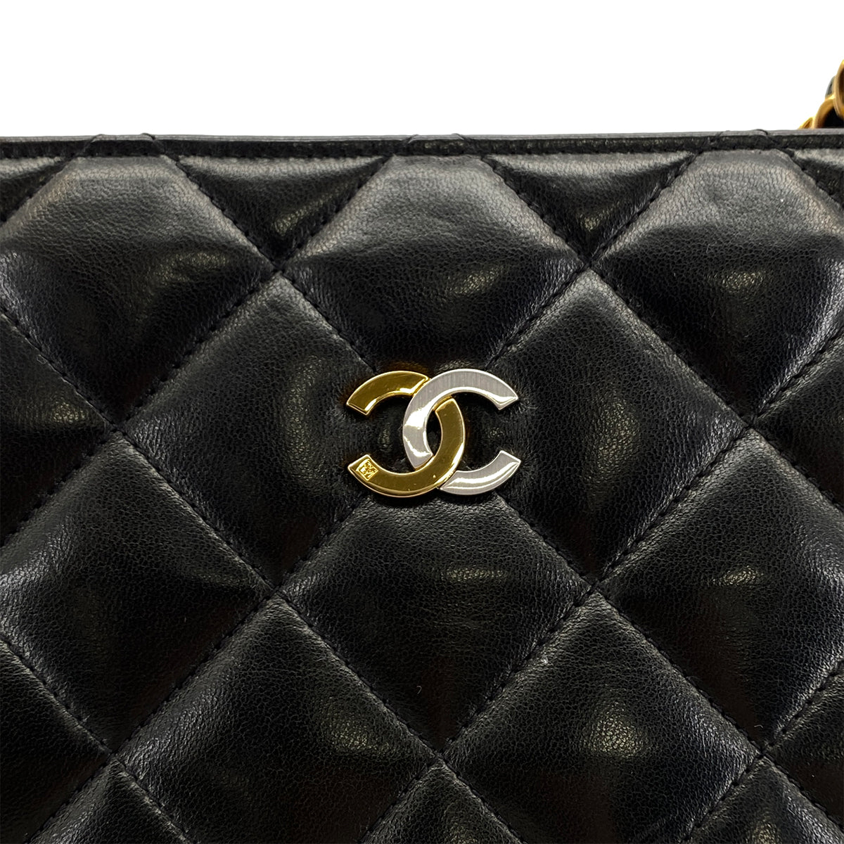 VINTAGE CHANEL PARIS LIMITED EDITION MATELASSE CHAIN SHOULDER BAG BLACK LAMB SKIN GOLD HARDWARE 90324825
