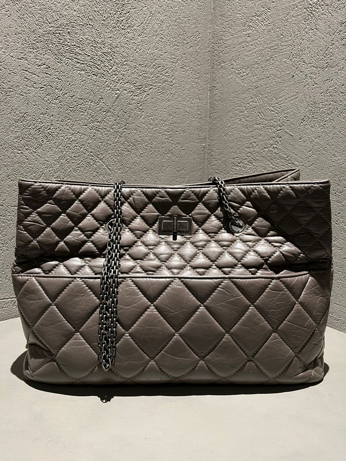 Chanel Reissue Tote in Grey CHA12038B