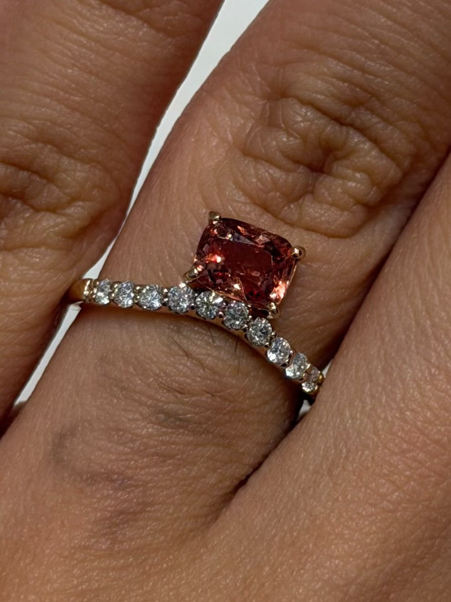 #9 Ring in K18 - Spinel 0.82 + D0.20 5176 JJC1323