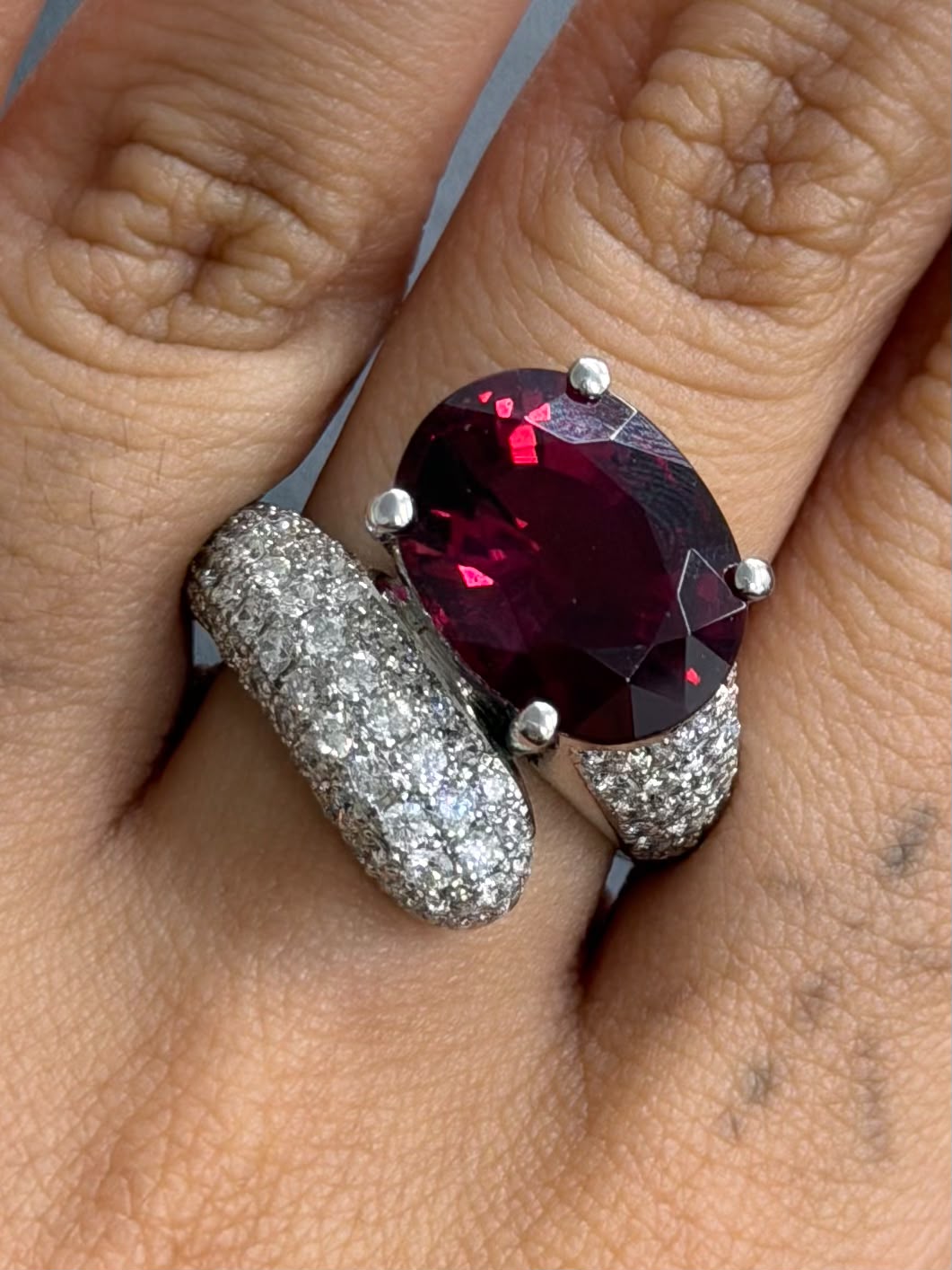 Ring in Pt900 - Rubellite 8.57 + D1.49 4084 JJC1477