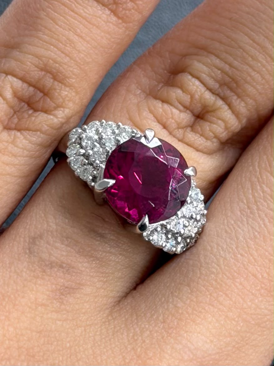 Ring in Pt900 - Rubilite 3.14 + D0.47 1854 JJC1480