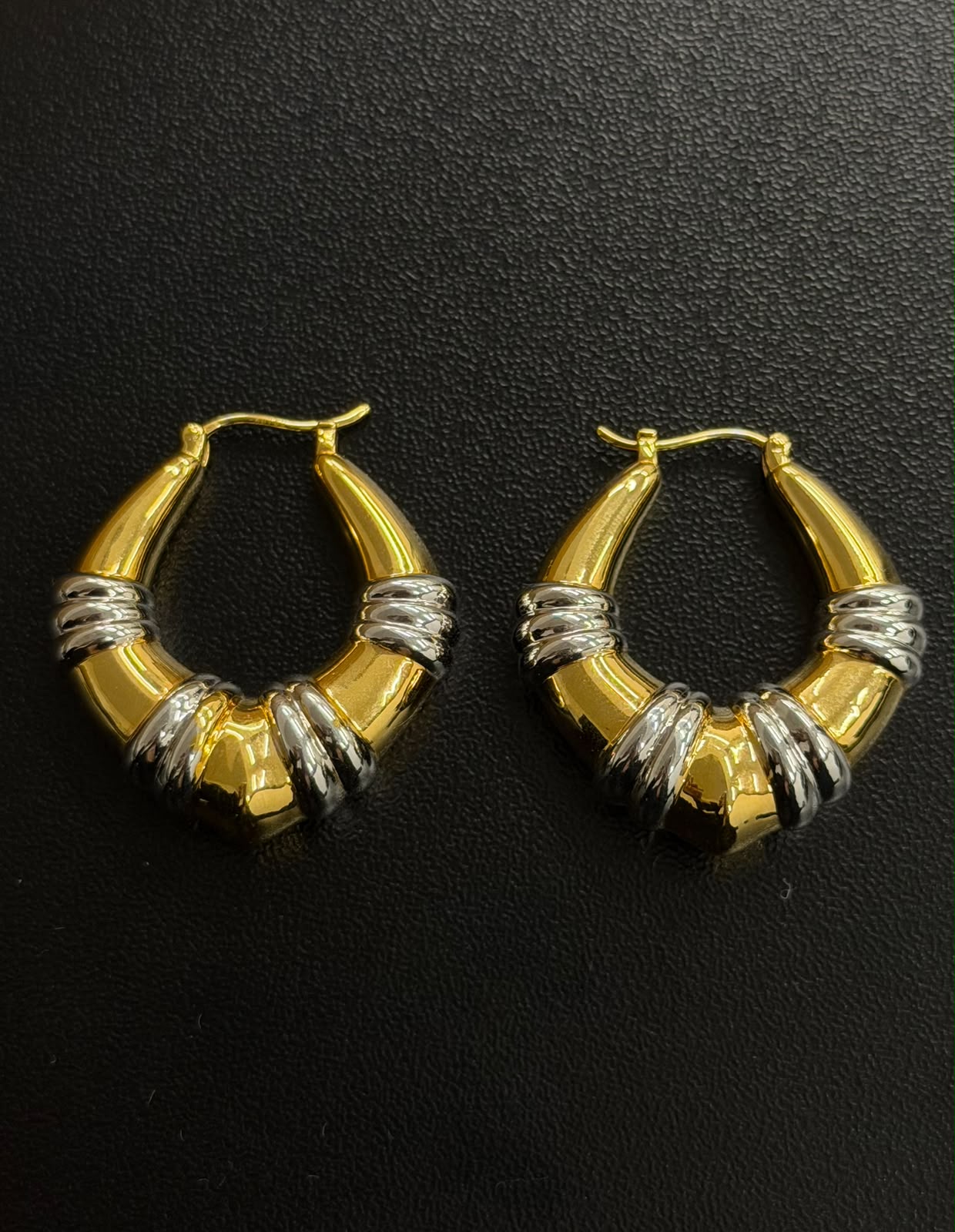 Earrings in Au750 - Gold hoops/bamboo 2170 JJC1509