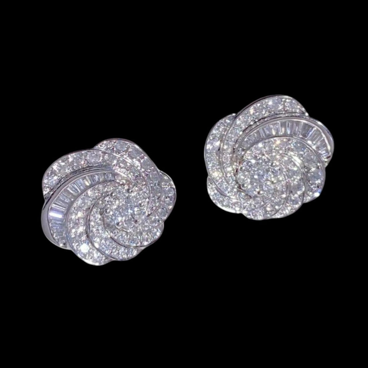 0.18ct White Diamond Flowers Earrings Set in 18K White Gold