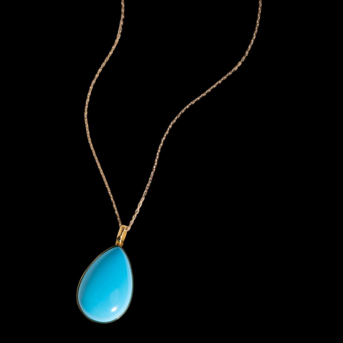 Natural Turquoise Teardrop Necklace set in 18K Yellow Gold