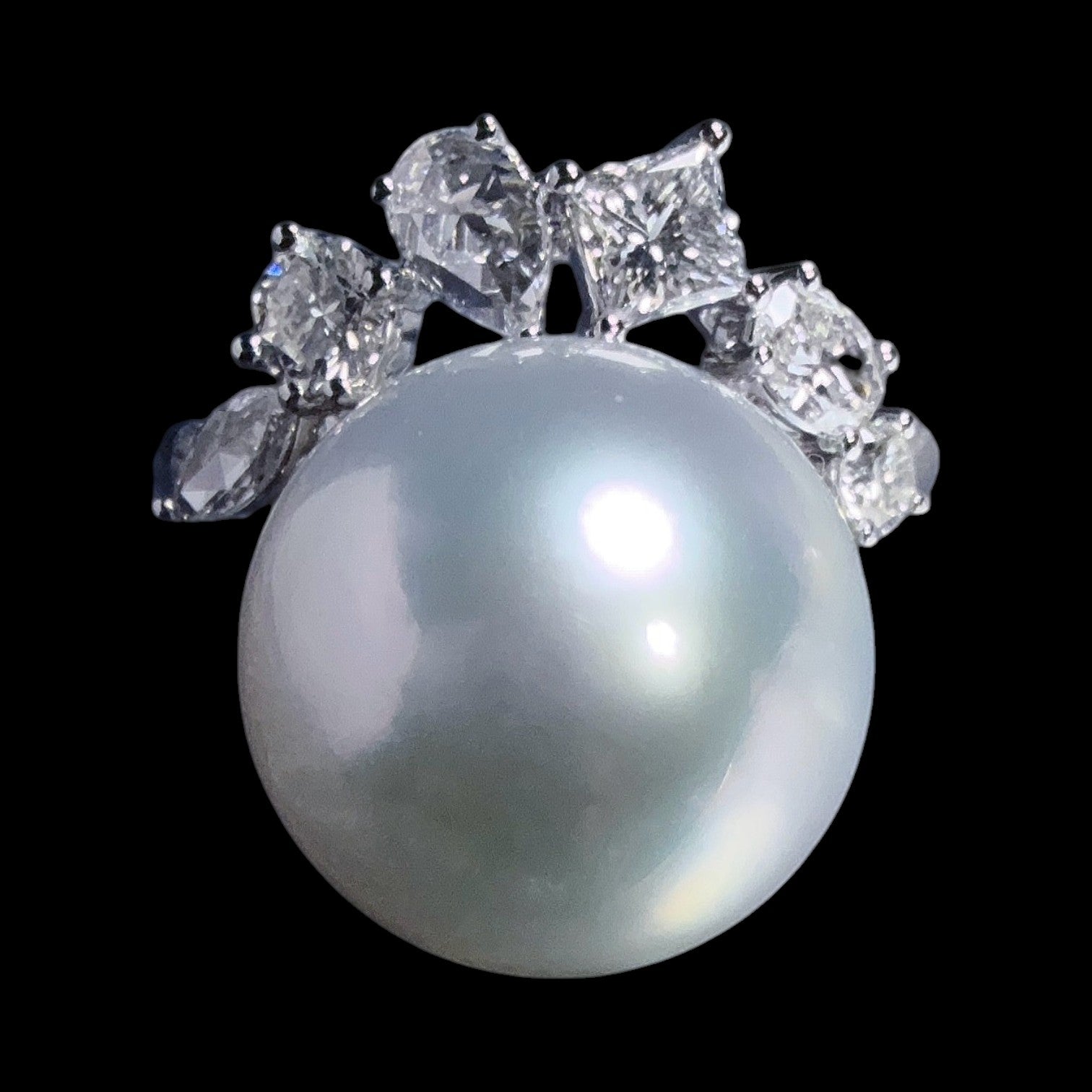 13.5mm Natural South Sea White Pearl & 0.88ct Diamond Ring set in 18K Gold