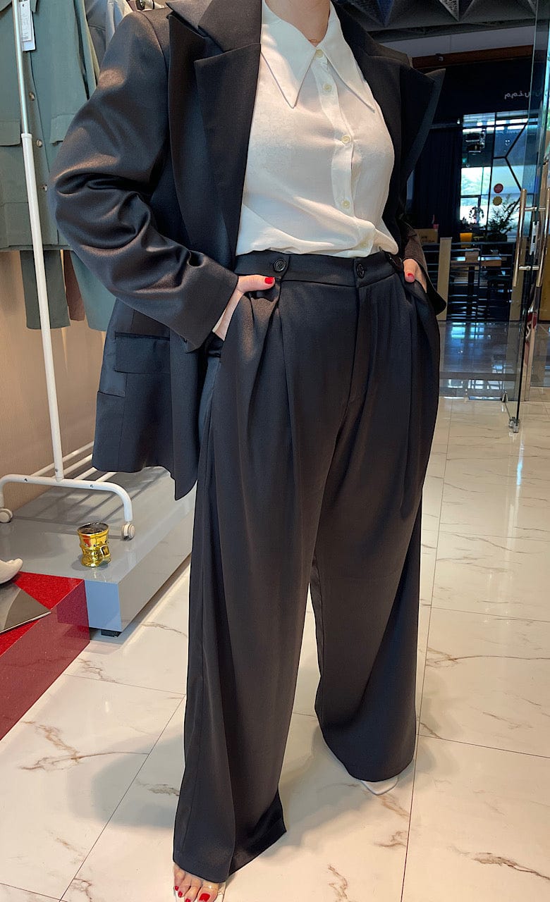 ASYA K. WIDE LEG FRONT PLEATED PANTS (بنطلون) “LUNA”